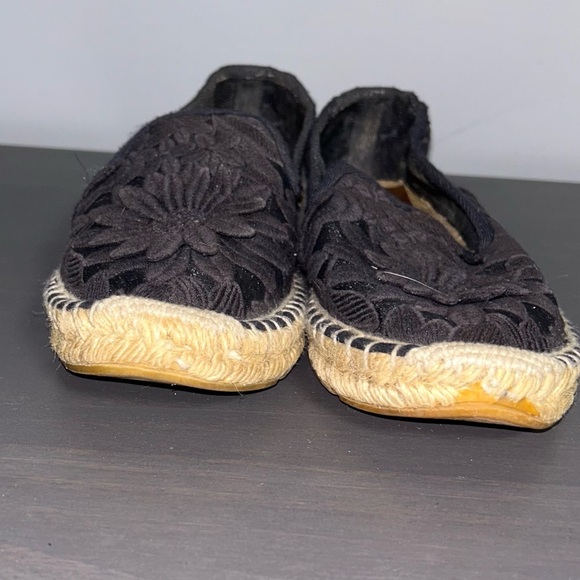 Tory Burch Black Floral Espadrille Flats - Picture 2 of 6